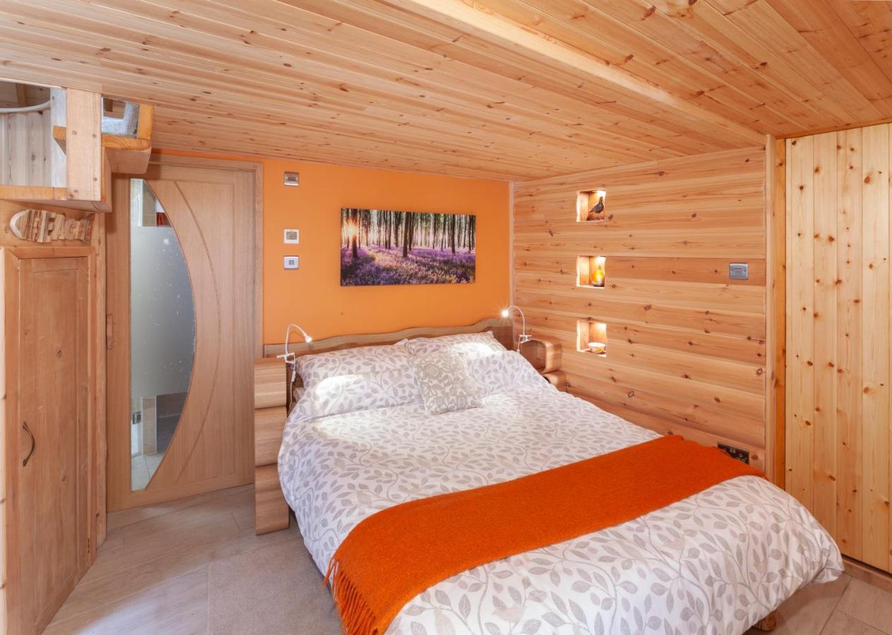 Porthole Log Cabin Minehead Buitenkant foto