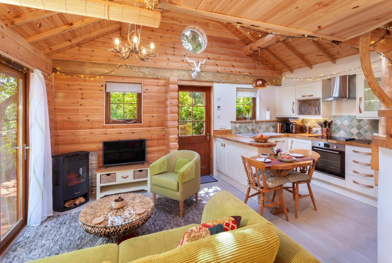 Porthole Log Cabin Minehead Buitenkant foto