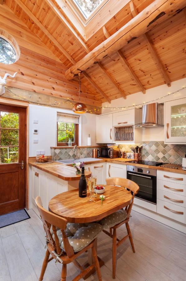 Porthole Log Cabin Minehead Buitenkant foto